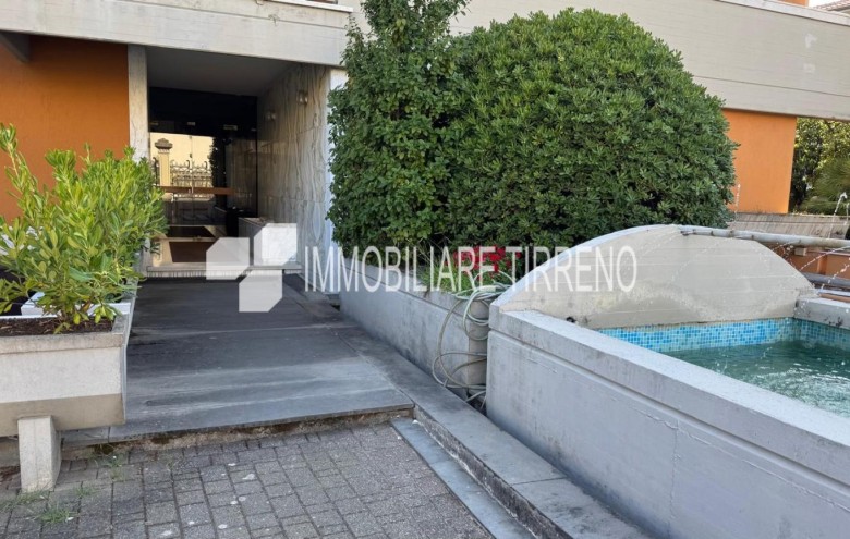 Appartamento in vendita a Massa