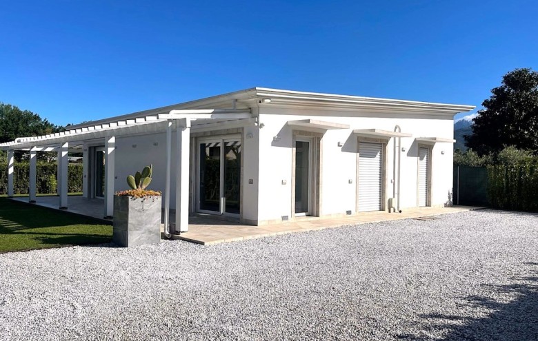 Villa singola in vendita a Massa