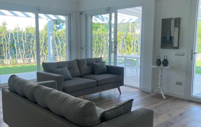 Villa singola in vendita a Massa