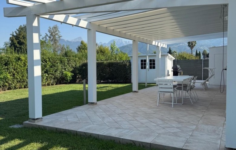 Villa singola in vendita a Massa