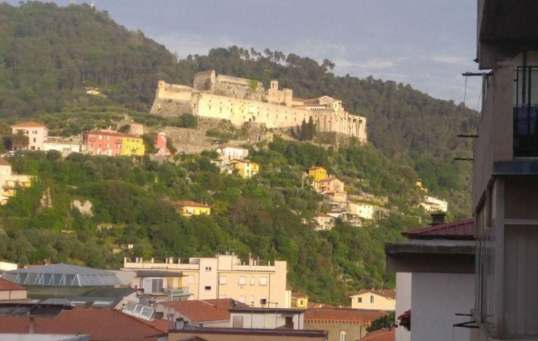 Appartamento in vendita a Massa