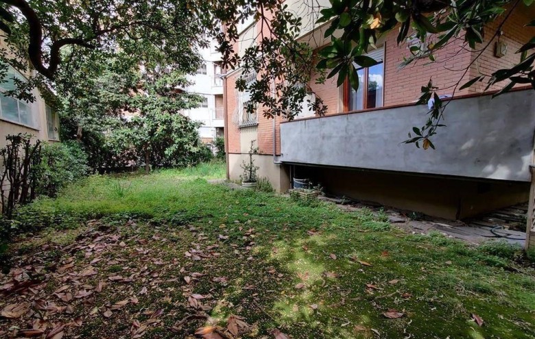 Appartamento in vendita a Massa