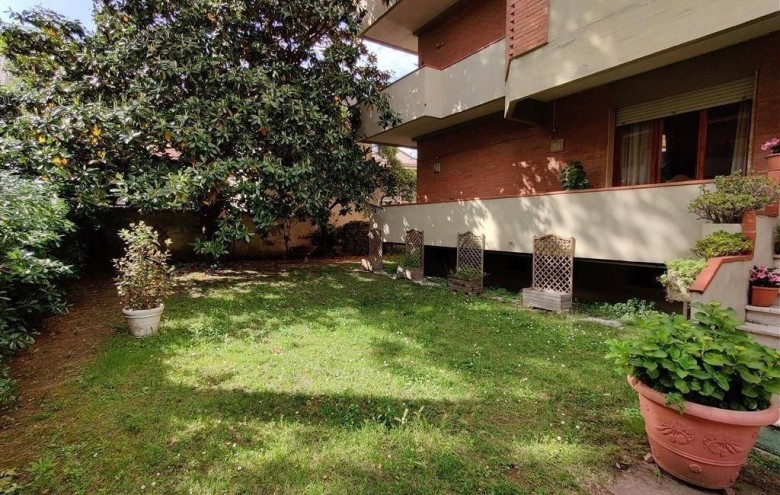 Appartamento in vendita a Massa