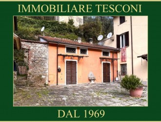 Villetta a schiera in vendita a Valdicastello Carducci