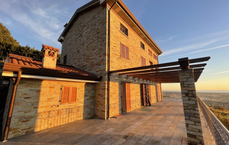 Rustico in vendita a Pietrasanta