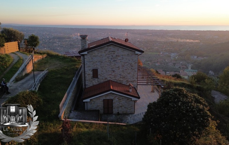Rustico in vendita a Pietrasanta