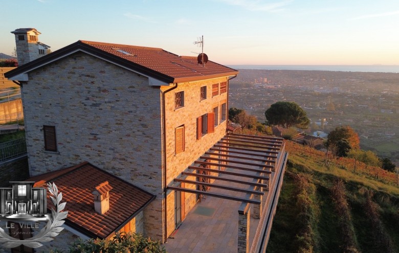 Rustico in vendita a Pietrasanta