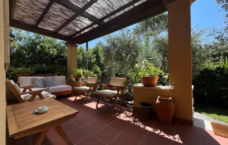 Villa singola in vendita a Pietrasanta