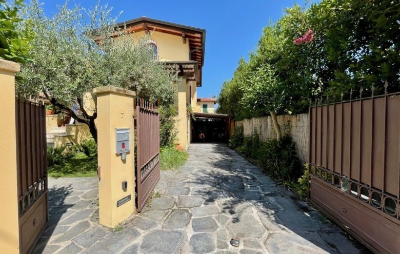 Villa singola in vendita a Pietrasanta