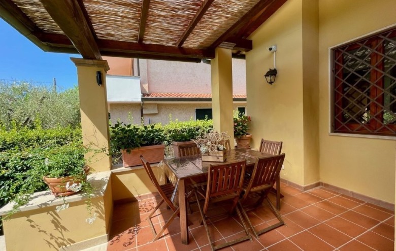 Villa singola in vendita a Pietrasanta