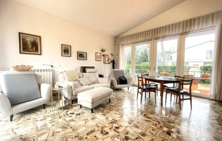 Villa singola in vendita a Pietrasanta