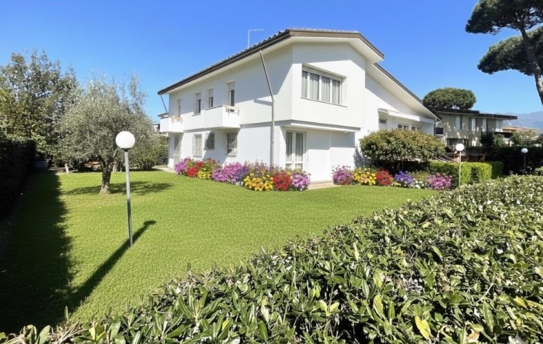 Villa singola in vendita a Pietrasanta