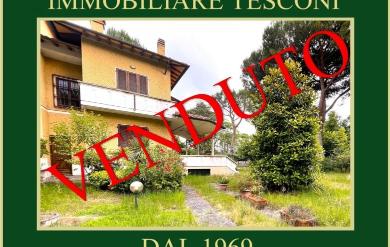Bifamiliare in vendita a Pietrasanta