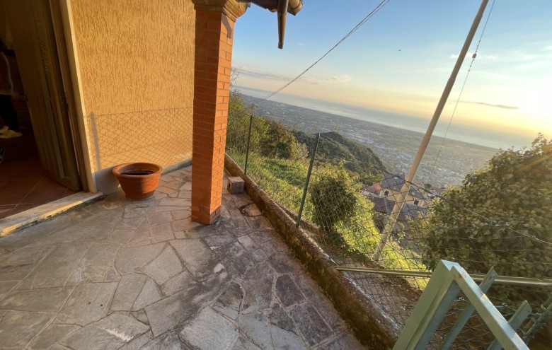 Villa singola in vendita a Pietrasanta