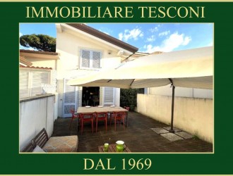 Villa singola in vendita a Marina di Pietrasanta