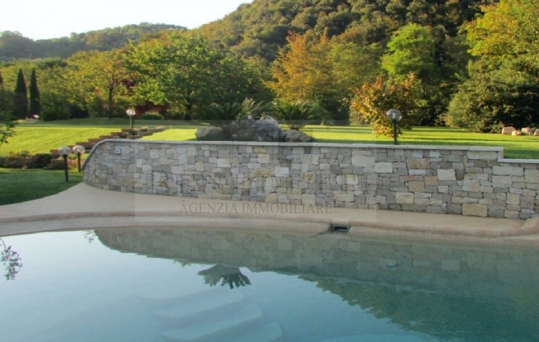 Villetta a schiera in vendita a Pietrasanta