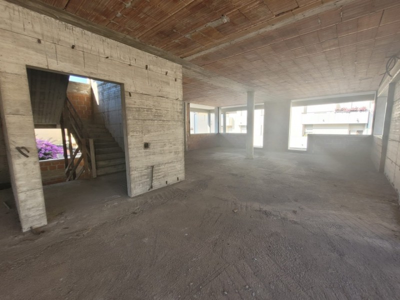 Stabile - Palazzo in vendita a Viareggio