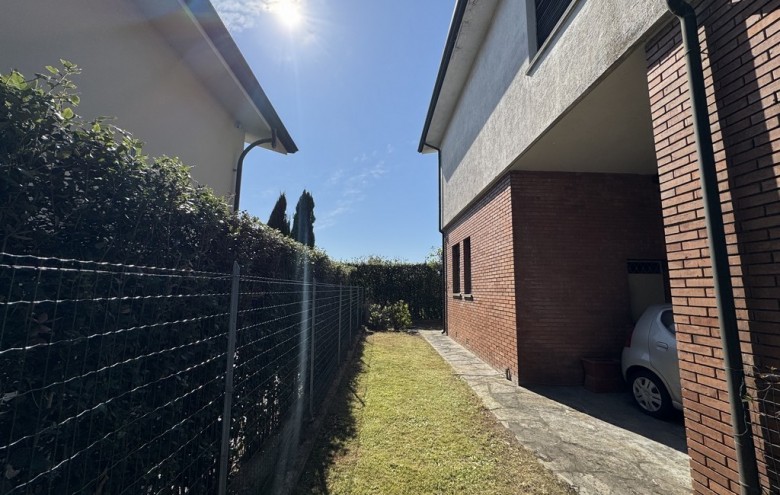 Villa singola in vendita a Viareggio