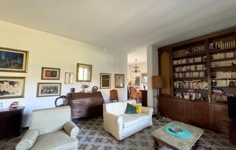 Villa singola in vendita a Viareggio