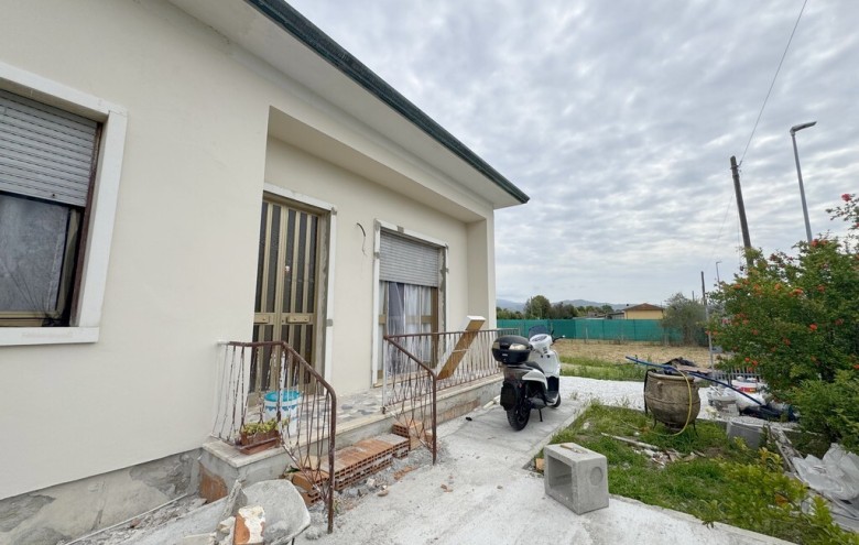 Villa singola in vendita a Viareggio
