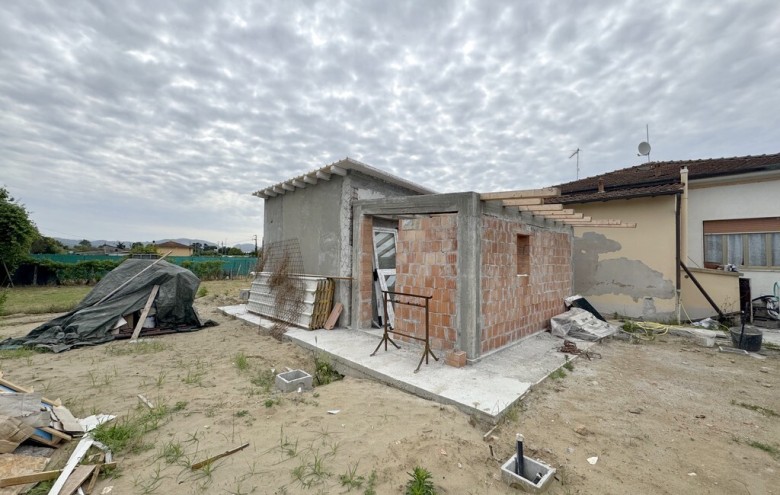 Villa singola in vendita a Viareggio
