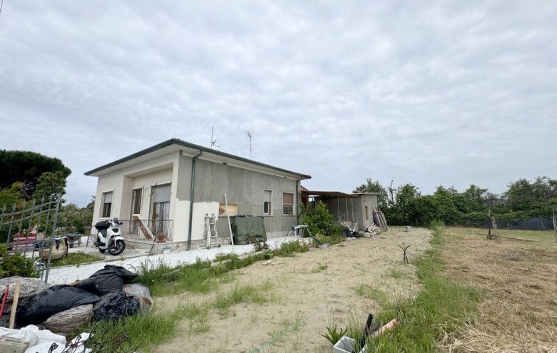 Villa singola in vendita a Viareggio
