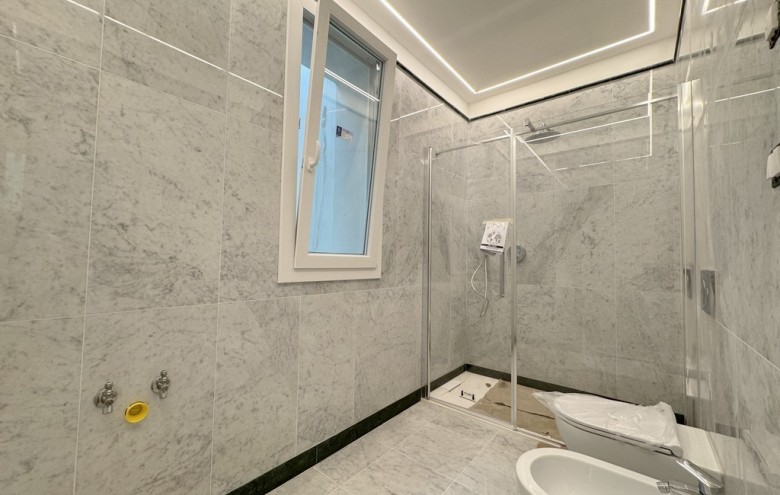 Appartamento in vendita a Viareggio