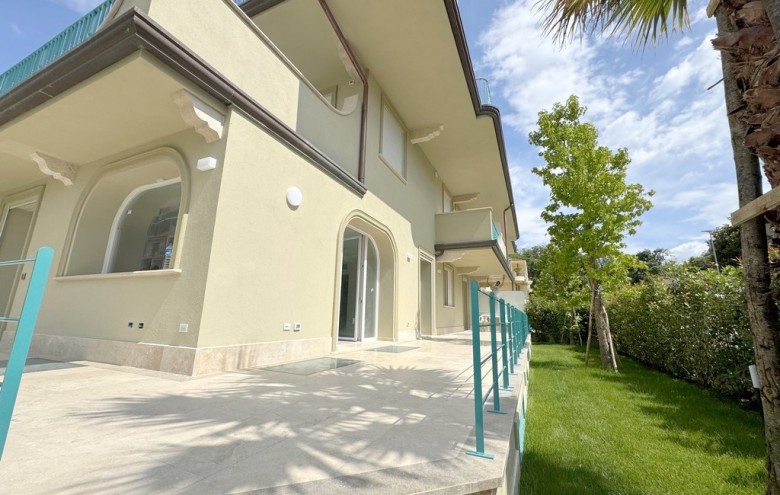 Appartamento in vendita a Viareggio