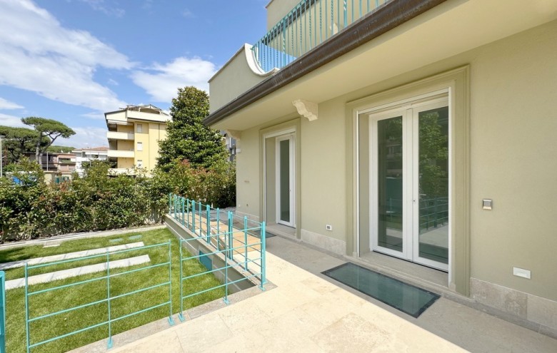 Appartamento in vendita a Viareggio