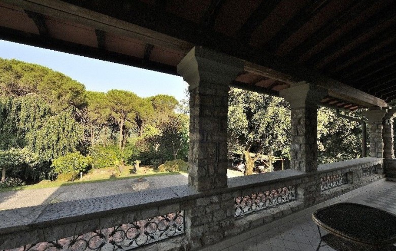 Villa singola in vendita a Camaiore