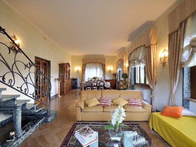Villa singola in vendita a Camaiore