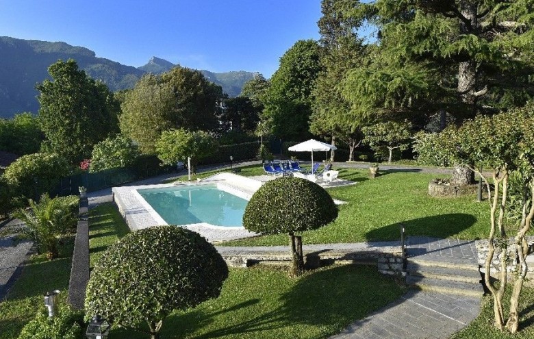 Villa singola in vendita a Camaiore