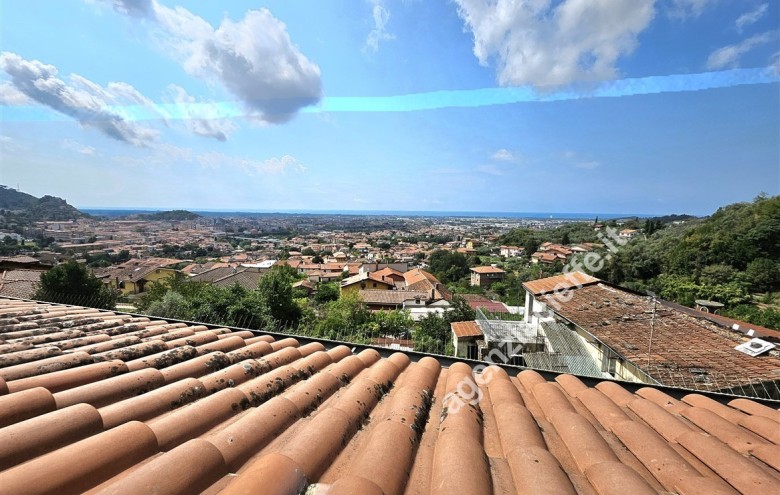 Appartamento in vendita a Massa