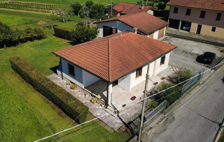 Villa singola in vendita a Pietrasanta