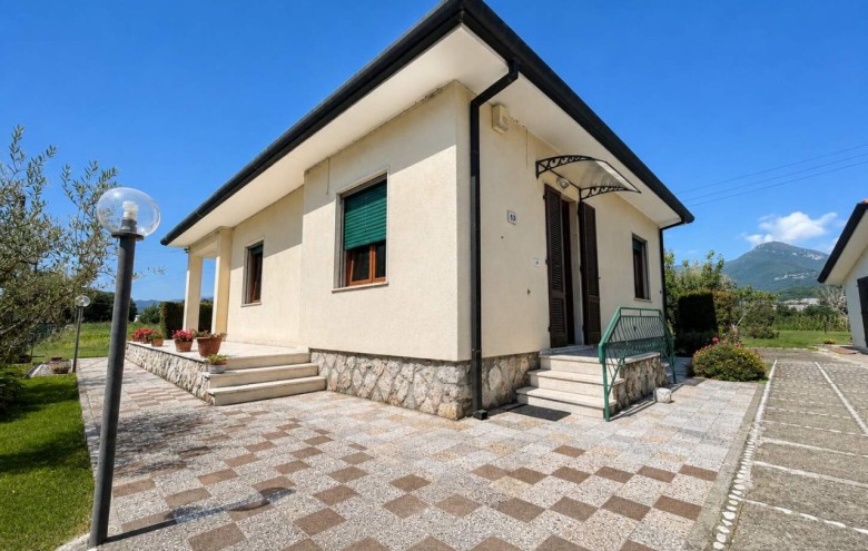Villa singola in vendita a Pietrasanta