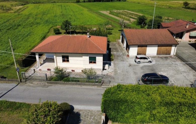 Villa singola in vendita a Pietrasanta