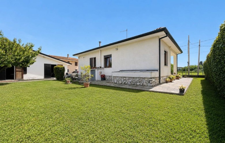 Villa singola in vendita a Pietrasanta