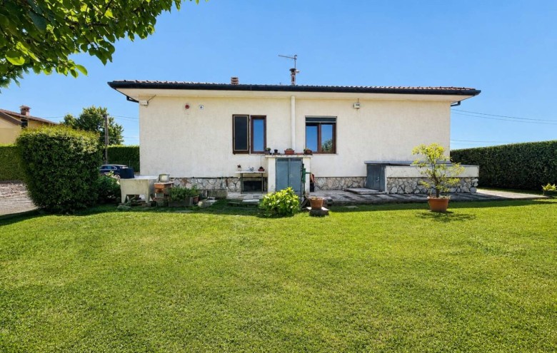 Villa singola in vendita a Pietrasanta