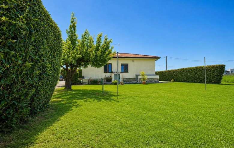 Villa singola in vendita a Pietrasanta