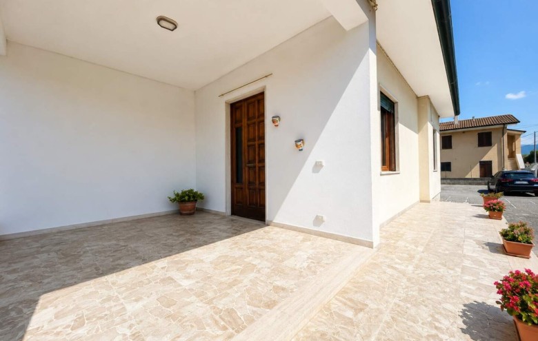 Villa singola in vendita a Pietrasanta