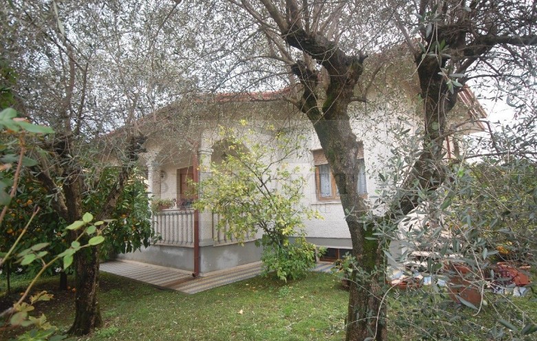 Villetta a schiera in vendita a Pietrasanta