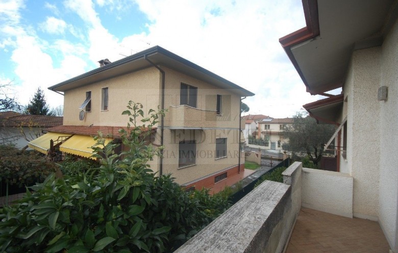Villetta a schiera in vendita a Pietrasanta