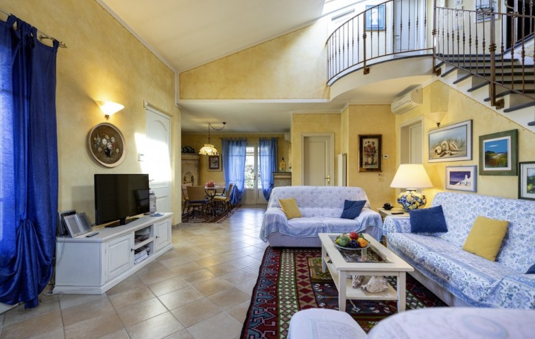 Villa singola in affitto a Pietrasanta