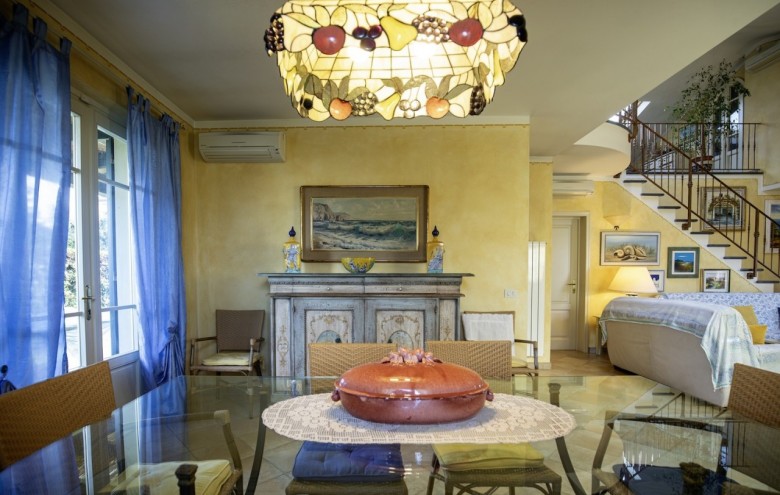 Villa singola in affitto a Pietrasanta