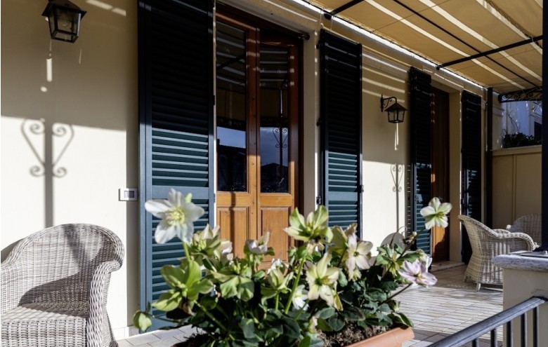 Bifamiliare in vendita a Camaiore