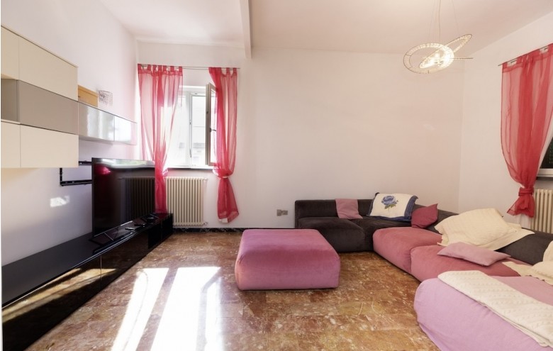 Villa singola in vendita a Montignoso