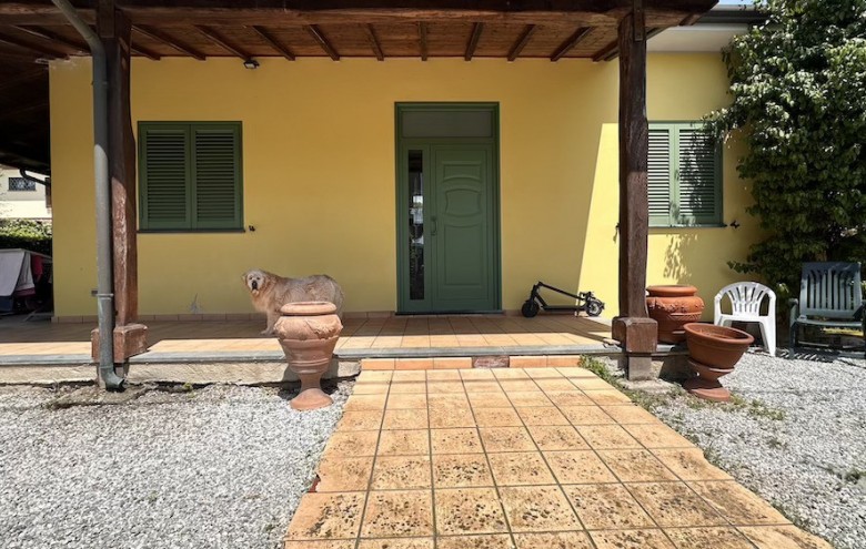 Villa singola in vendita a Montignoso