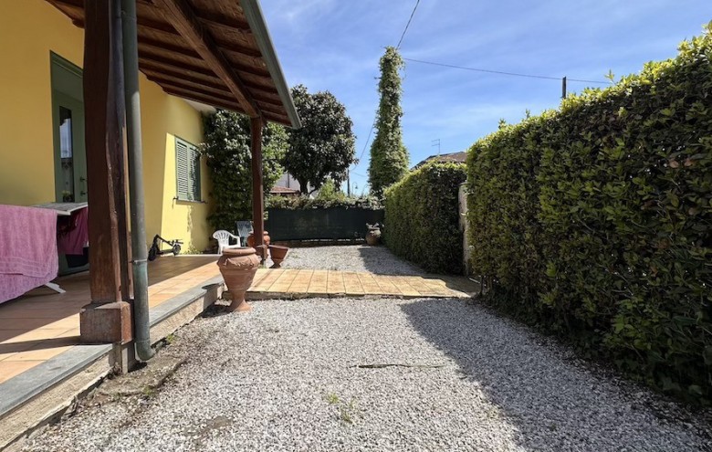 Villa singola in vendita a Montignoso