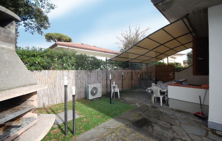 Terratetto in vendita a Pietrasanta