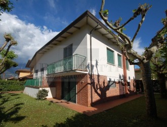 Villetta a schiera in vendita a Marina di Pietrasanta